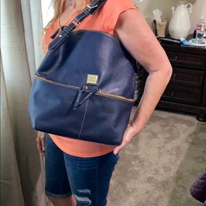 Authentic Dooney & Bourke Shoulder Bag. EUC.